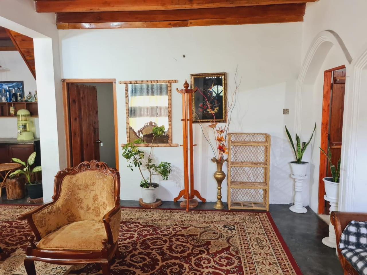 Sasru Holiday Home نوفارا إيلِيا المظهر الخارجي الصورة