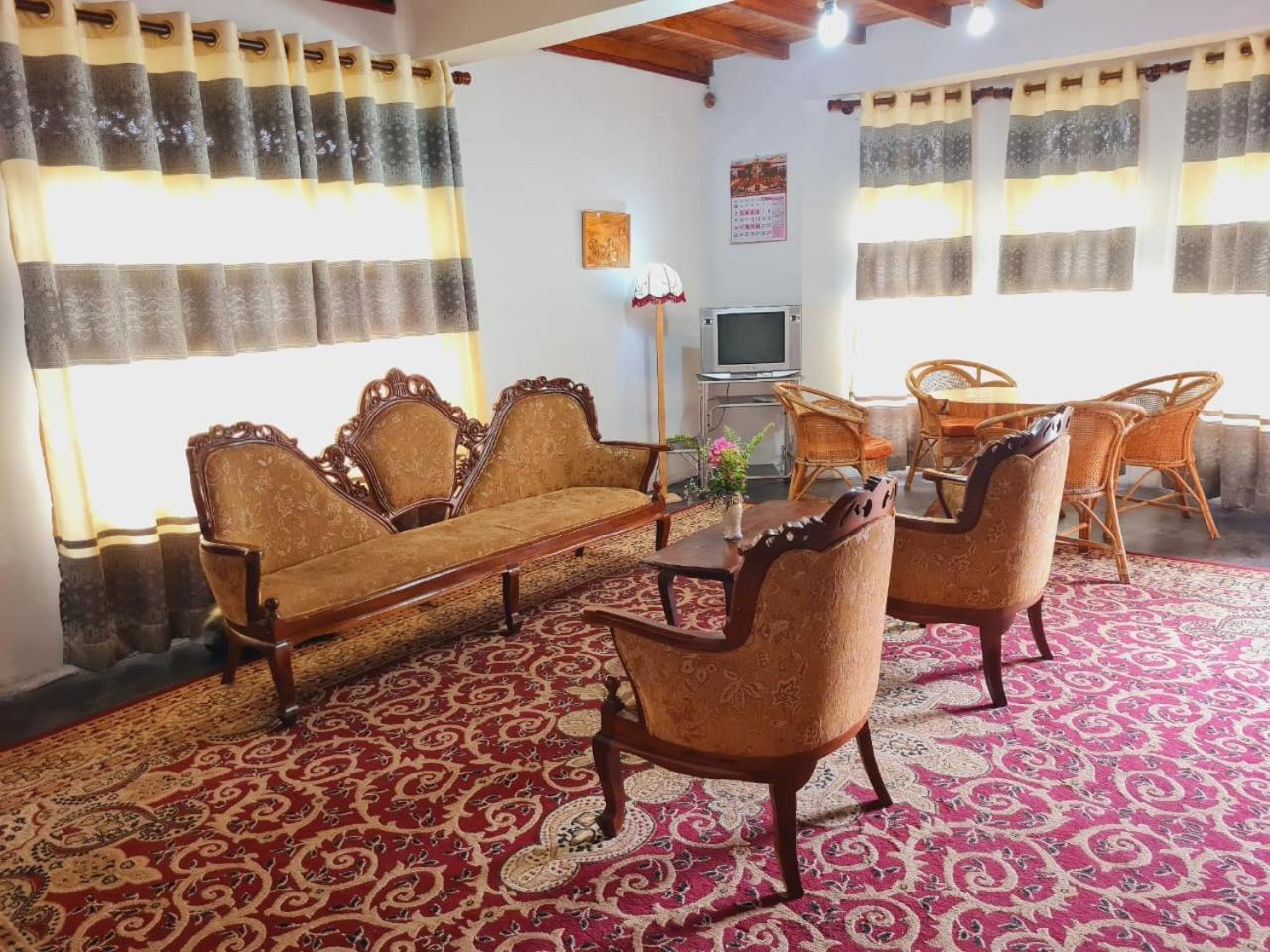 Sasru Holiday Home نوفارا إيلِيا المظهر الخارجي الصورة