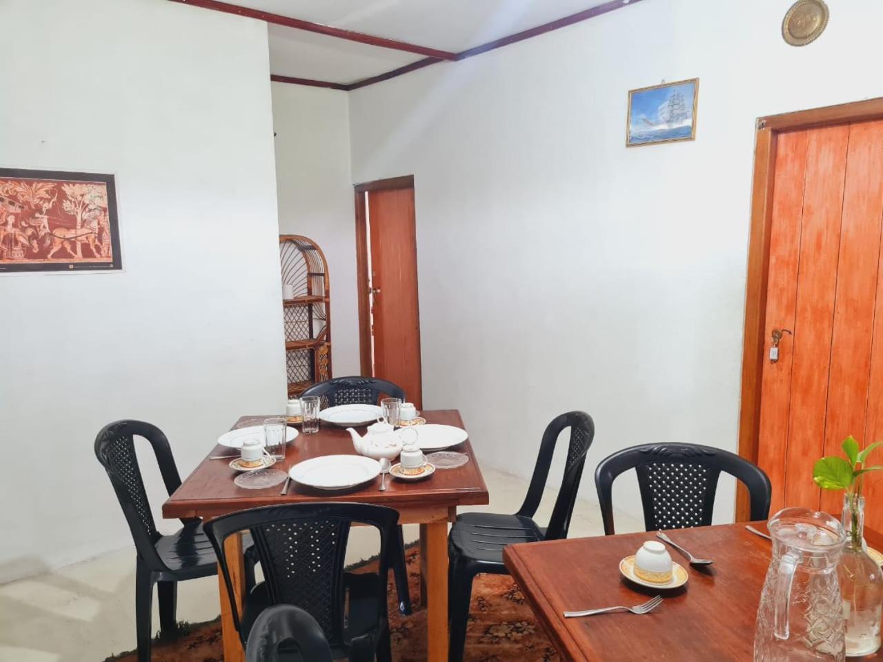 Sasru Holiday Home نوفارا إيلِيا المظهر الخارجي الصورة