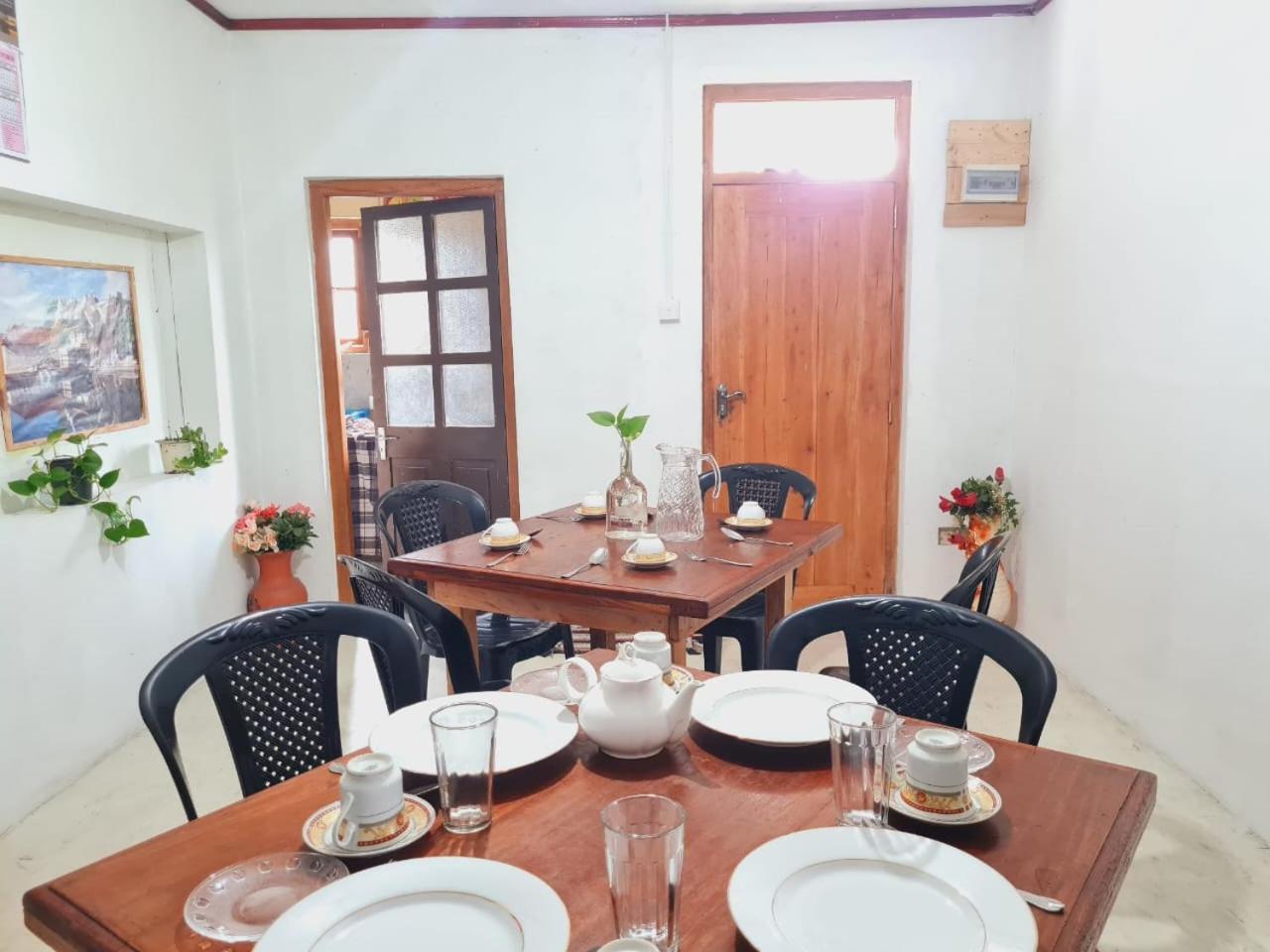 Sasru Holiday Home نوفارا إيلِيا المظهر الخارجي الصورة