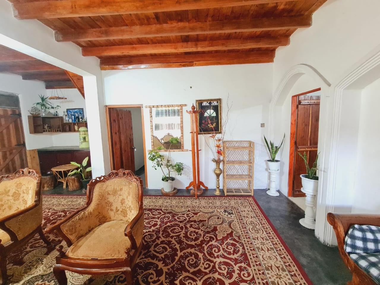 Sasru Holiday Home نوفارا إيلِيا المظهر الخارجي الصورة